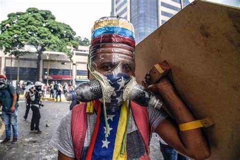 Fotos Venezuela Enfrentamientos Violentos Contra Los Cuerpos De