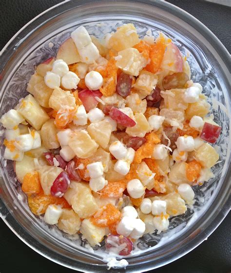 Readable Eatables Creamy Fruit Salad