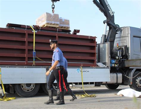 Caduta Fatale Dal Camion Quattro Indagati