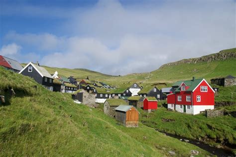 Hiking on the Puffin Island of Mykines | The Hiking Life