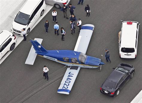 福井空港で小型機胴体着陸 80代男性操縦士にけがなし（共同通信） Yahooニュース