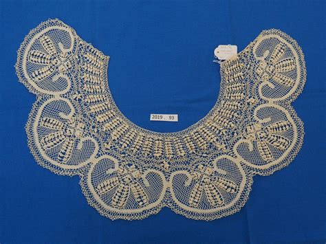 Lace Bobbin Maltese Collar Collections Wa