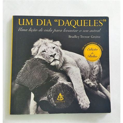 Livro Um Dia Daqueles - Livro Um Dia Daqueles Edição de Bolso | Shopee Brasil