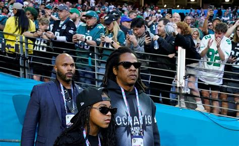 JAY-Z and Blue Ivy Carter at the 2023 Super Bowl | POPSUGAR Celebrity UK