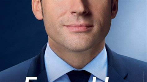 Emmanuel Macron Dévoile Son Affiche De Campagne Pour Le Second Tour