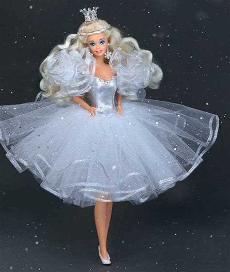 Pin By Wanda Rabon On Dolls Barbie Playsets Barbie Wedding Dress