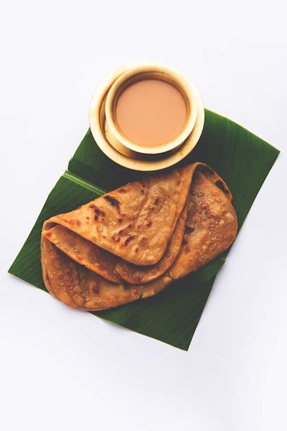 El T Caliente Chai Paratha Servido Con Pan Plano Es Una Comida