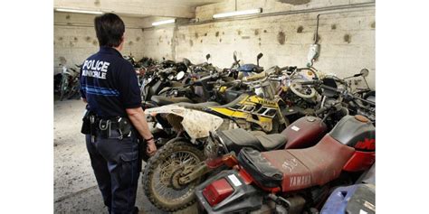 Syndicat National Des Policiers Municipaux Metz Il Circule Sur Une