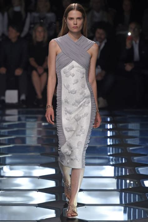 Серые платья весна-лето 2015 – фото и тенденции