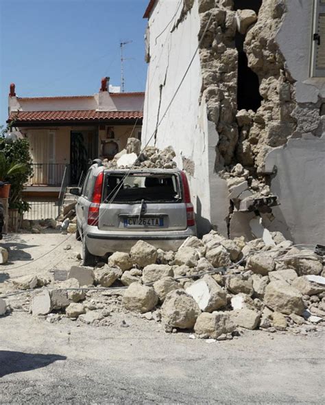 Erdbeben Ersch Ttert Urlaubsinsel Ischia