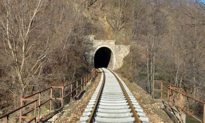 Lok Report Serbien Gleisumbau In Sechs Tunneln Der Bahnstrecke