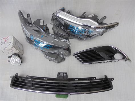 Toyota Oe Halogen Prawy Auris 2 Ii E18 Lift Yaris Iii Opinie I Ceny