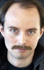 Деніел Бойло - смотреть фильмы и сериалы онлайн