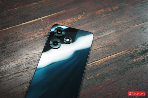 Trên tay Infinix Hot Thiết kế bóng bẩy camera MP hiệu năng ngon giá chỉ hơn triệu đồng