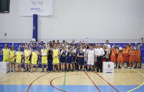 El Pabellón Moisés Ruiz acoge la final de Baloncesto del Proyecto