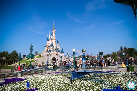 Les 25 Ans De Disneyland Paris En Images Hello Disneyland Le Blog