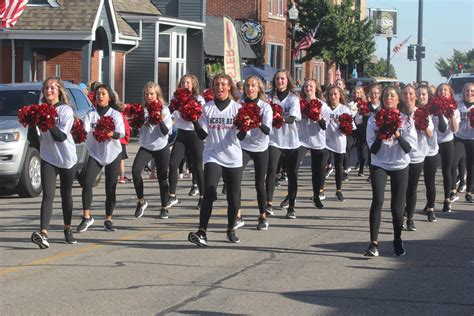 Photos Anchor Bay Homecoming Parade Marches Through New Baltimore