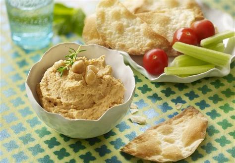 Hummus de garbanzos con obleas Receta Nestlé Cocina