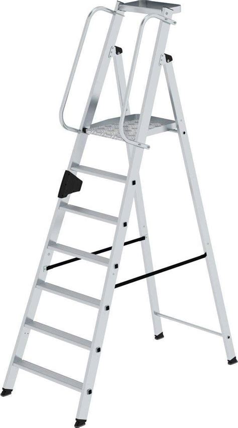 Günzburger Steigtechnik MUNK Aluminium step ladder with large platform