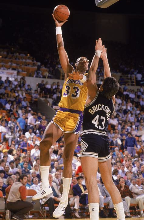 Kareem Abdul Jabbar Performs Sky Hook San Antonio Spurs Kareem Abdul