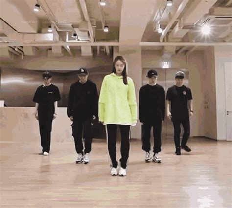 Yoona Dance Yoona Dance Practice Discover Share GIFs