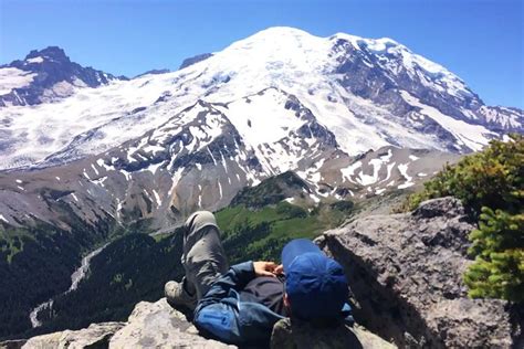 Touring and Hiking in Mt. Rainier National Park 2024 - Seattle