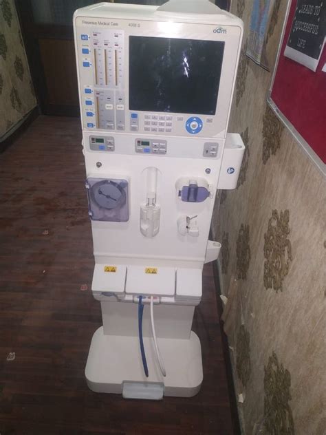 Fresenius 4008s NG Reused Dialysis Machine For Haemodialysis At Rs