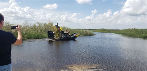 everglades airboat tours - Airboat In Everglades