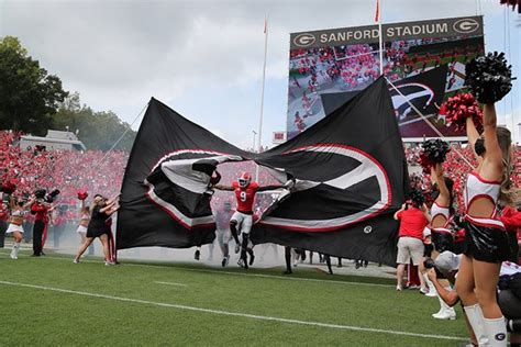 Georgia Announces 2023 Football Signees - DawgTime