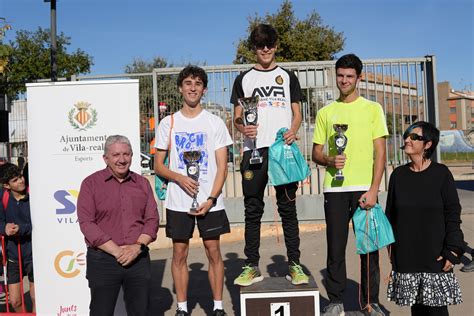 El Ies Broch I Llop Da La Bienvenida A La Navidad Con Deporte