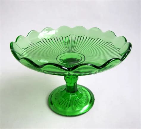 Ancienne Coupe Fruits Sur Pied En Verre Vert Compotier Verrerie