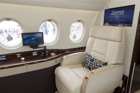 Dassault Falcon 900LX Business Jet Cockpit Editorial Stock Image ...