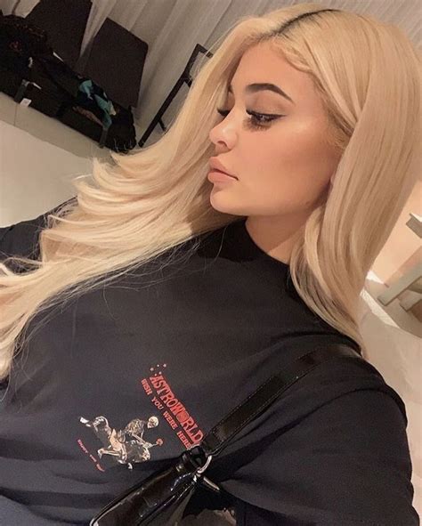 Pin By Vikki Fan On King Kylie Era Kylie Hair King Kylie Kylie Jenner Makeup Look