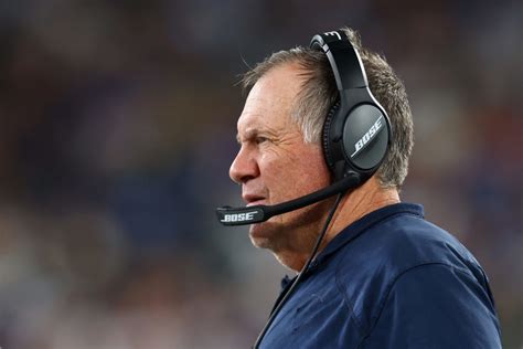 Look Nfl World Reacts To The Bill Belichick Sideline Video The Spun