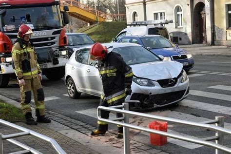 Kodeks Drogowy Polacy Chc Wy Szych Kar Dla Kierowc W Motofakty