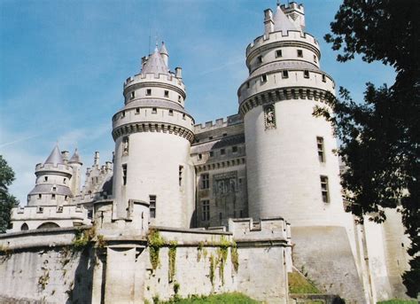 Ch Teau De Pierrefonds Pierrefonds Structurae