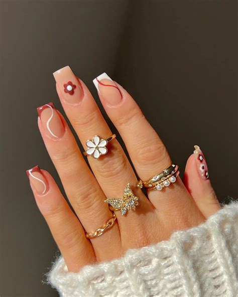 20 Elegant French Tip Fall Nail Ideas For Timeless Seasonal Beauty