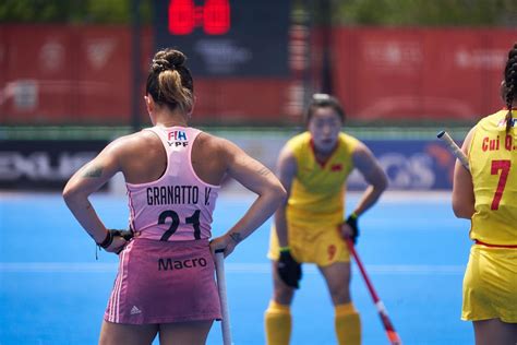 Los Redsticks Y Las Leonas Se Despiden De Valencia Con Victoria