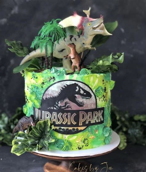 Pin By Cindy Soto On Ariyah Dino Party In Dinosaur Cake Dino