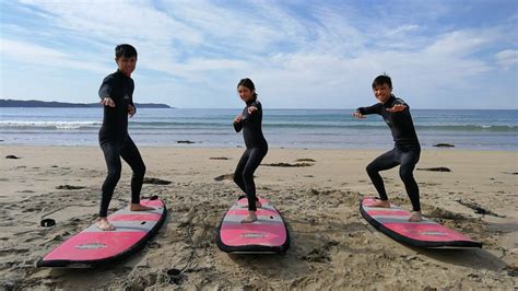 Broulee Surf School (02) 4471 7370 | Beginner Surfing Lessons at Broulee