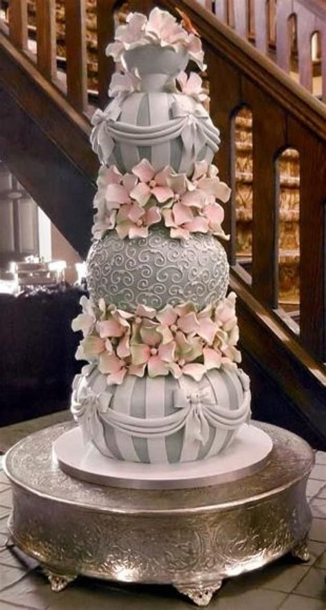 Luxury Weddings I Do Silver Wedding Cakeladyluxury Fall Wedding