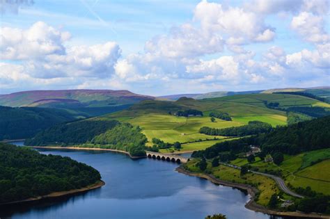 Derwent Valley Walk Peak District Walks Active Traveller