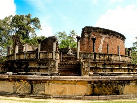 Polonnaruwa - Norlanka Travels