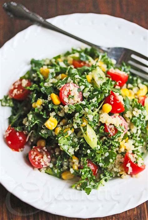 Ensalada De Ma Z Y Tomate Con Col De Quinoa Video Cocina Facil