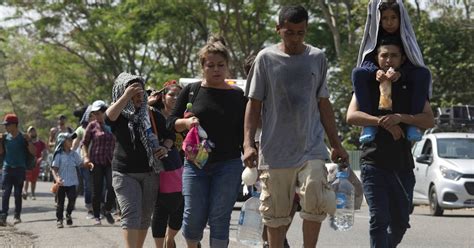 SOCIOLOGIA POLITICA AMÉRICA LATINA Y EL CARIBE FRENTE A UNA CRISIS MIGRATORIA SIN PRECEDENTES