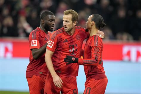 Bayern Munich on brink as Celtic await Champions League in playoffs