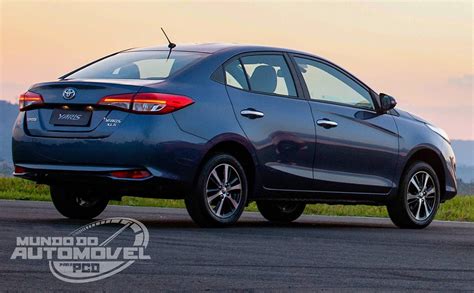 Novo Toyota Yaris Preço Fotos e Itens de Série Mundo do Automóvel