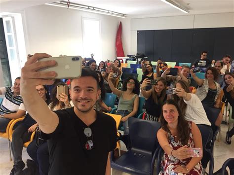 Andrea Sannino presenta Andrè VIDEO Napoli Village Quotidiano