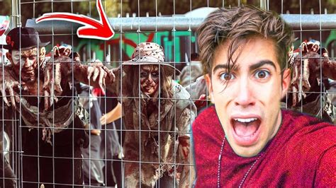 ENTRAMOS EN UN PARQUE INFESTADO DE ZOMBIES CON ALEJO IGOA