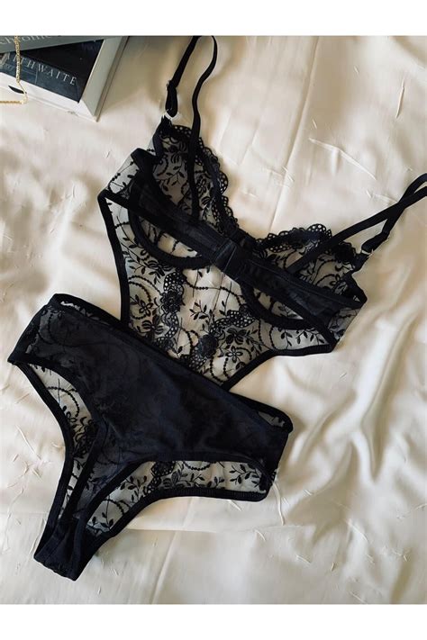 ROZENİN LINGERIE Yılbaşı Hediyesi Siyah Dantelli Brode Balenli Kapsız Transparan Bodysuit